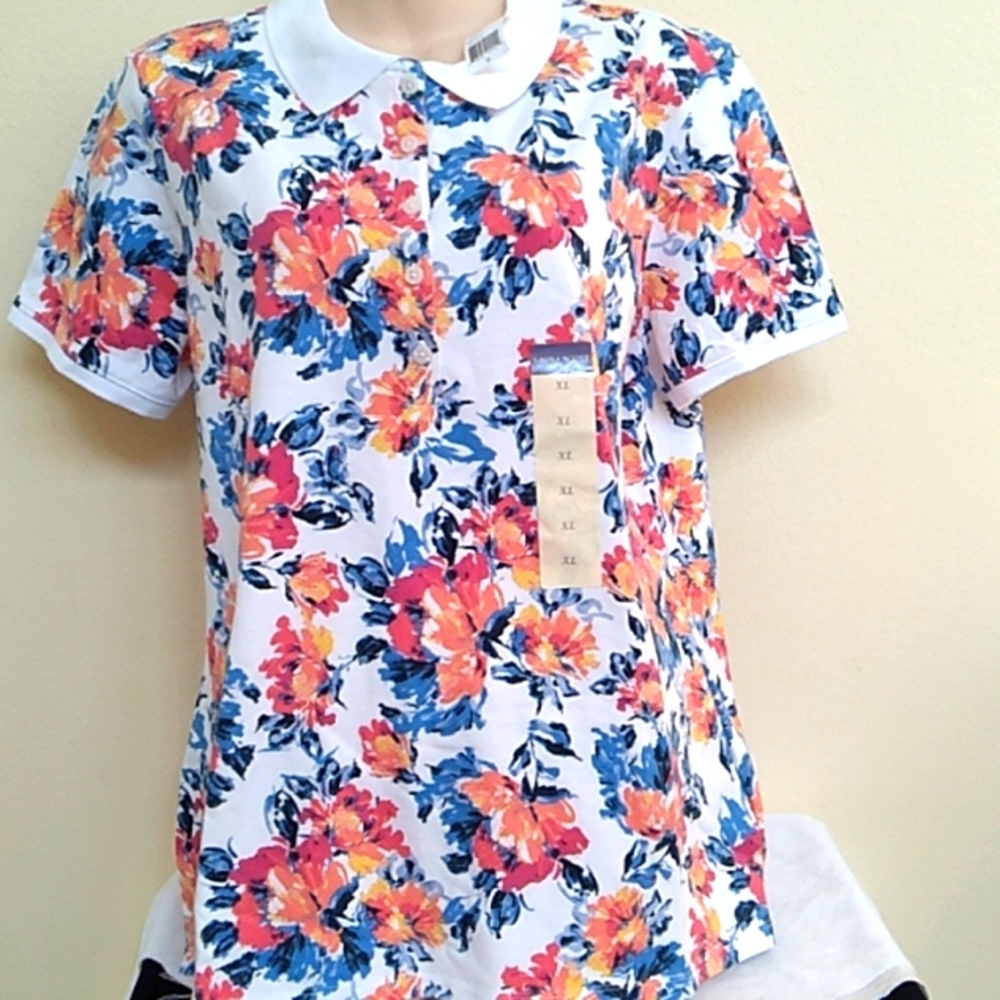D- NWT Laura Scott Floral Top In XL